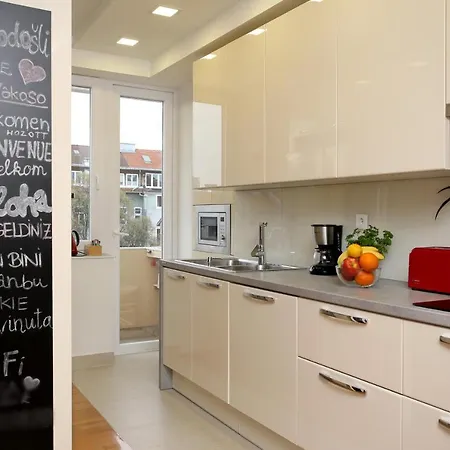 Happy Guest Apartment Zagreb Exteriör bild
